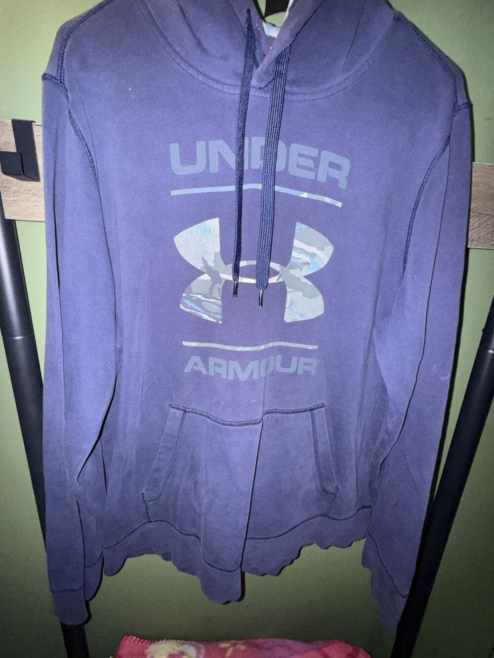 Under Armour Pullover Hoodie Size MD/M Blue Camo Hood Logo